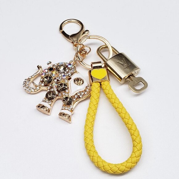 Authentic Louis Vuitton Lock & Key with unbranded Elephant Bagcharm, Keycharm - Picture 7 of 8